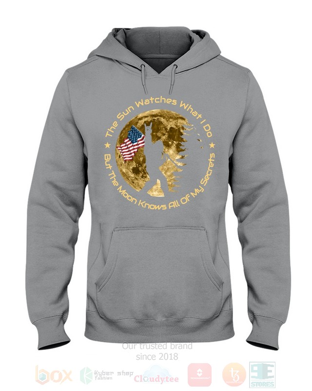 Bigfoot-The-Sun-Watches-I-Do-American-Flag-Hoodie-Shirt-2