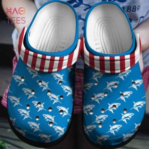 Crocs american flag hotsell